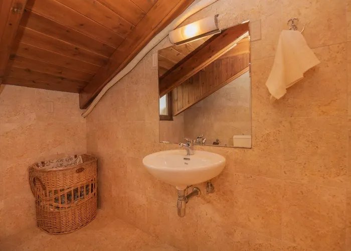 Villa Emma's Luxury Pastida