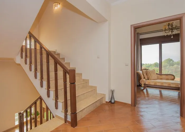 Villa Emma's Luxury Pastida