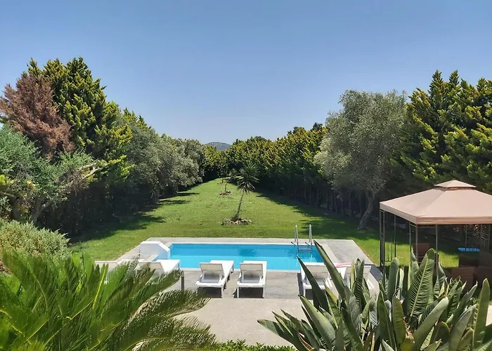 Emma's Luxury Villa Pastida